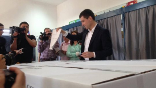 Nicuşor Dan s-a declarat foarte mulţumit de rezultatul obţinut la alegeri