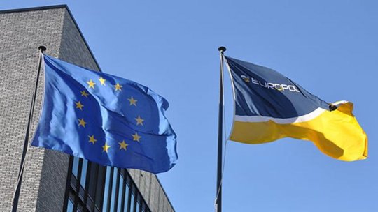 Europol avertizează că teroriştii îşi diversifică activitatea