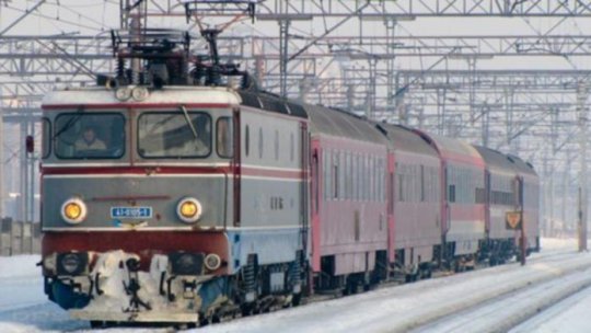 Circulaţia trenurilor Bucureşti - Braşov, afectată de o pană de curent