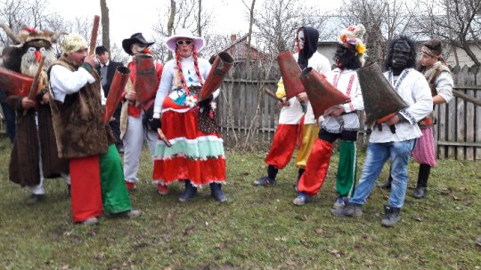 Colinde și urături, datini și obiceiuri de iarnă: Botoșani