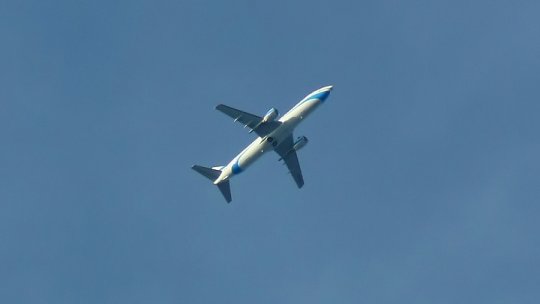 Aterizare de urgenţă la Praga după o ameninţare cu bomba