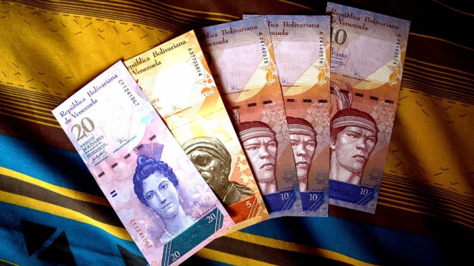 Hiperinflaţie: Venezuela tipăreşte bancnote cu valori mai mari
