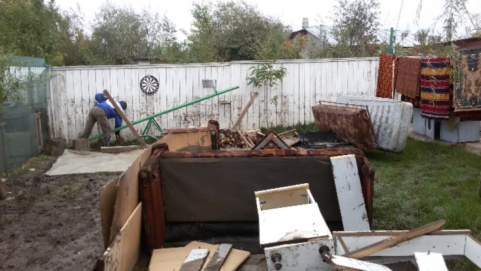 Modulele sinistraților din Galați, alimentate cu prelungitorul