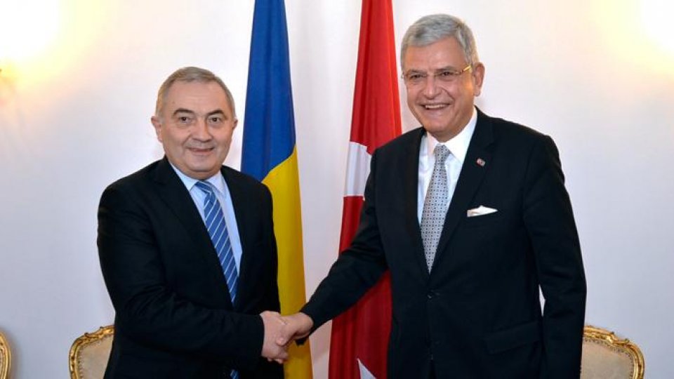 UE "necesită flexibilitate" în a găsi resurse pentru gestionarea migraţiei