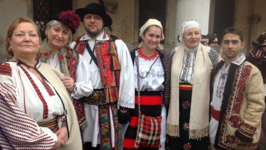 Costumele tradiţionale româneşti, vedete la Carnavalul de la Veneţia