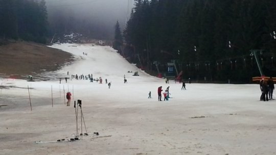 Se poate schia în partea superioară a muntelui Postăvarul