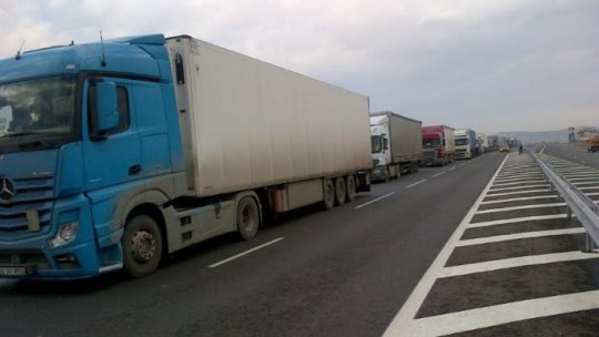 Peste 500 de camioane românești, blocate între Bulgaria și Grecia