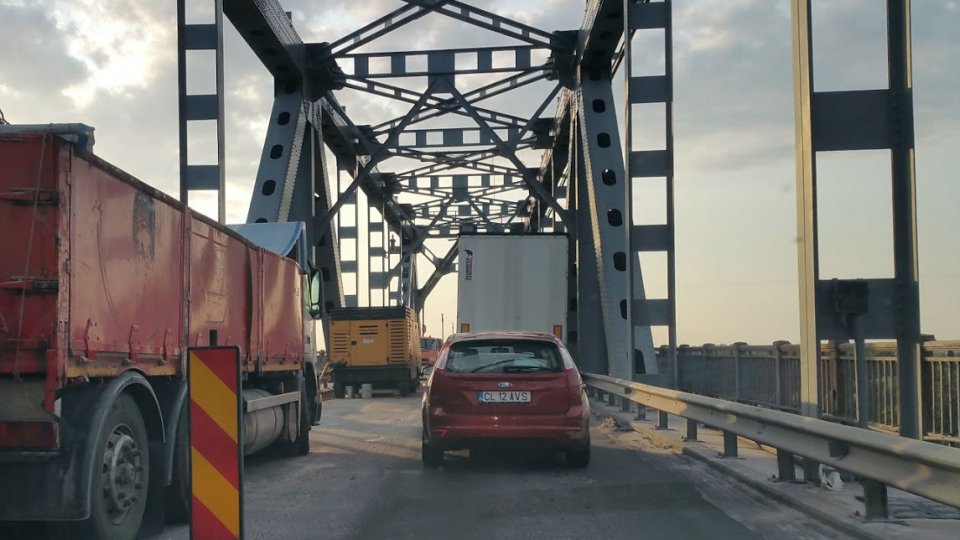 Noi probleme la intrarea în România pe podul Ruse-Giurgiu