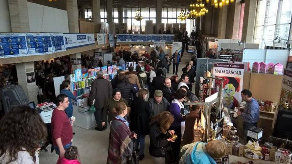 Aproape 15.000 de oameni au vizitat Târgul de Carte Gaudeamus de la Craiova