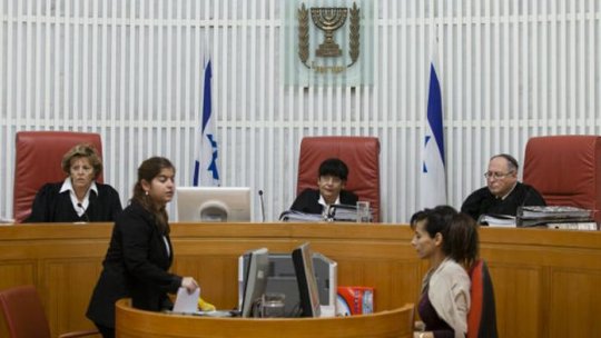 Doi minori israelieni care au ars de viu un palestinian, condamnaţi