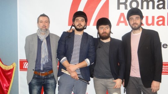 Invitați: Toulouse Lautrec, Grimus