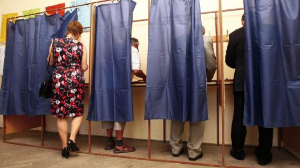 "Ghidul finanţării campaniei electorale", în dezbatere publică