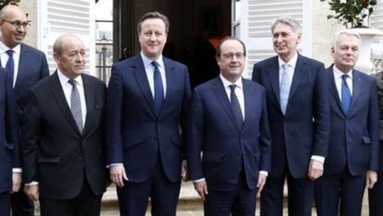 Francois Hollande și David Cameron, discuții pe tema crizei imigranților