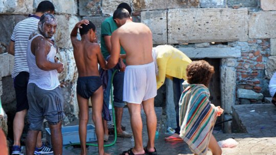 Ambasadorul SUA îi îndeamnă pe români să îi primească bine pe refugiaţi