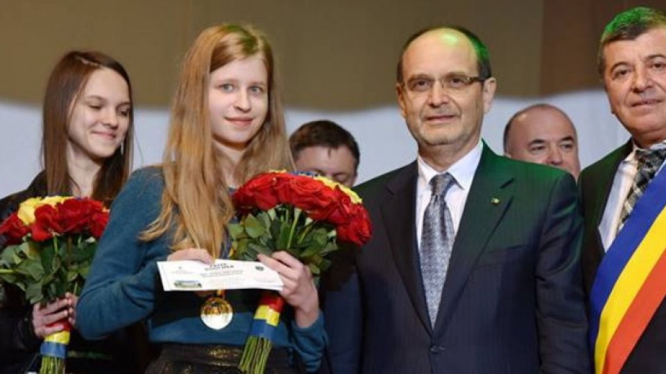 România, opt medalii la Olimpiada Europeană de Matematică pentru fete