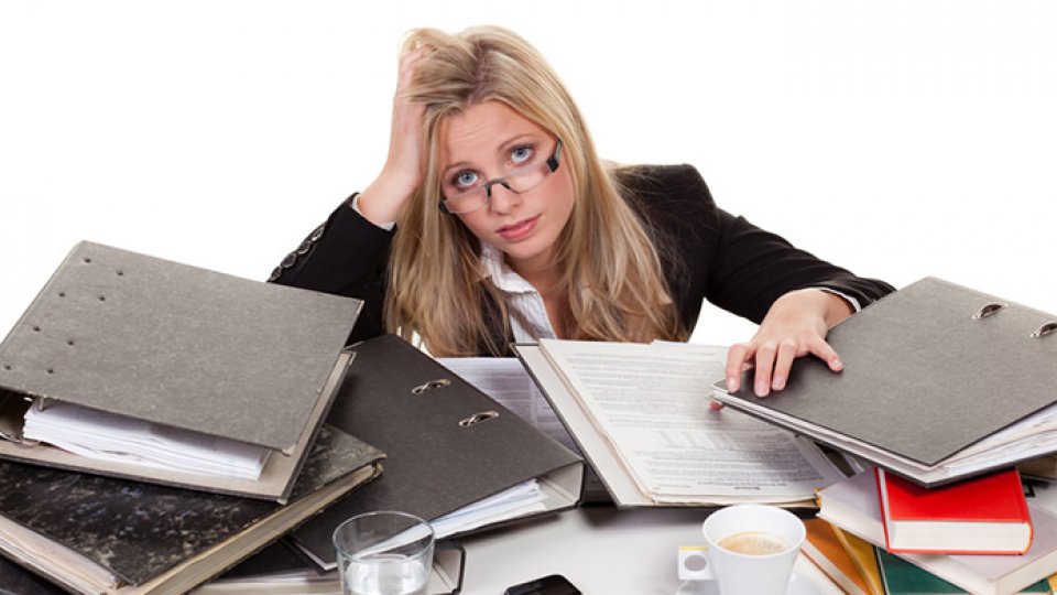 Stresul şi tulburările cardiace, cel mai des întâlnite boli profesionale