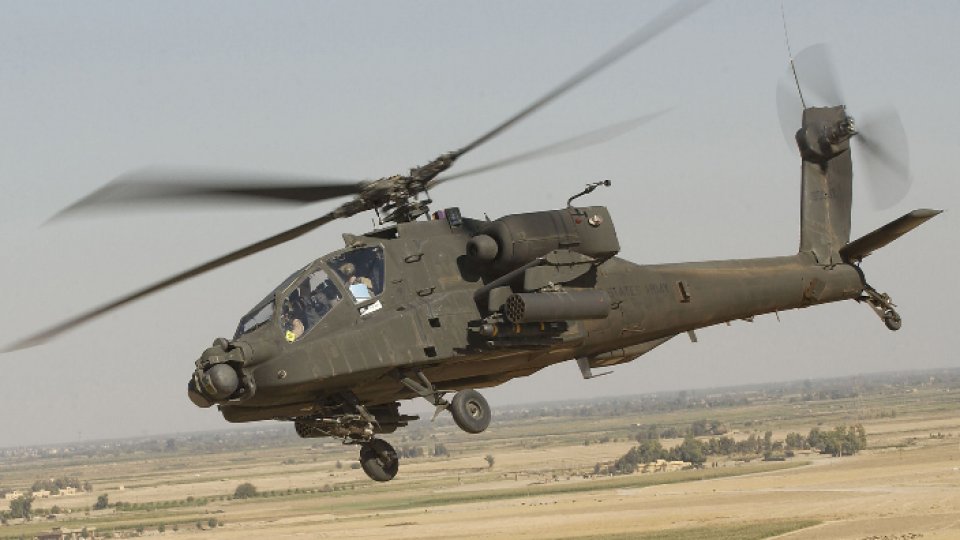 Polonia va cumpăra o escadrilă de 24 de elicoptere de luptă Apache