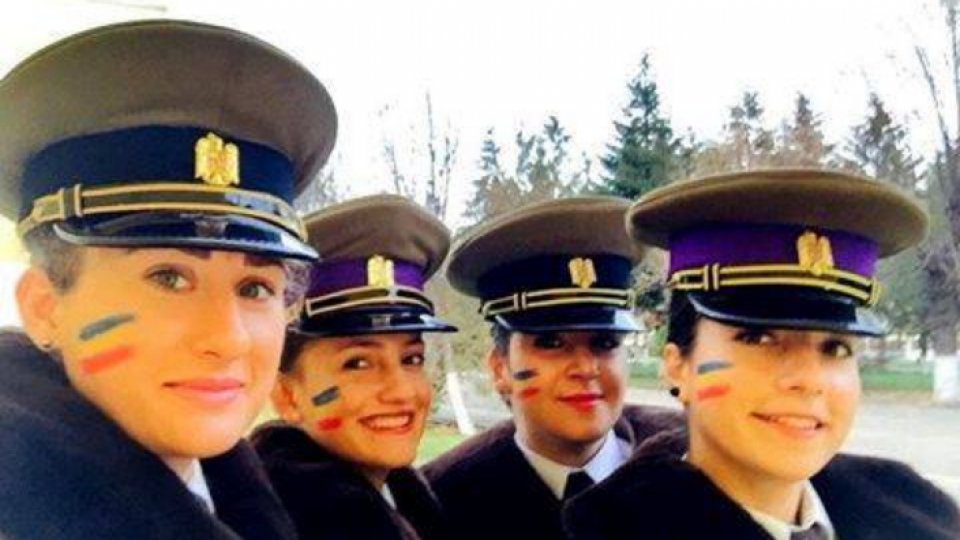 Expoziţie de tehnică militară în Parcul Tineretului din București