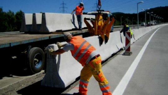CNADNR începe luna viitoare să monteze parapeţi de beton pe DN 1