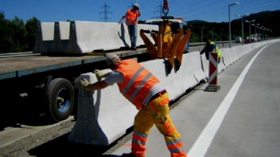 CNADNR începe luna viitoare să monteze parapeţi de beton pe DN 1