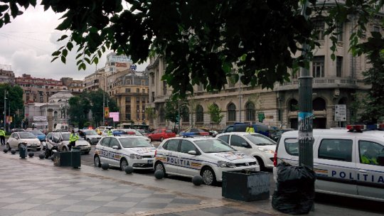 Descindere a polițiștilor rutieri în Piața Universității din București