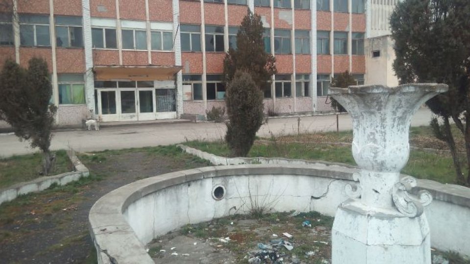 Fostele mine din Sălaj, "călcate" de creditori și de hoți