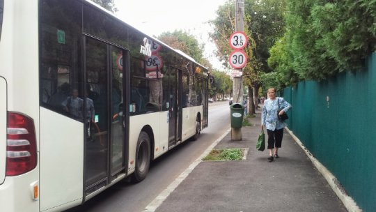 "Persoanele care incomodează călătorii" vor fi date jos din autobuzele RATB