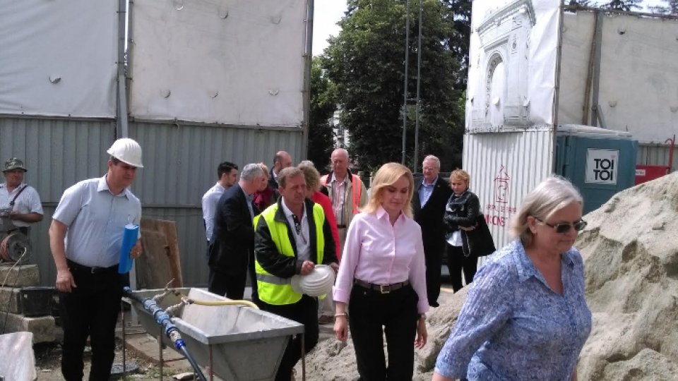 Arcul de Triumf din Bucureşti "va fi gata la sfârșitul lunii"