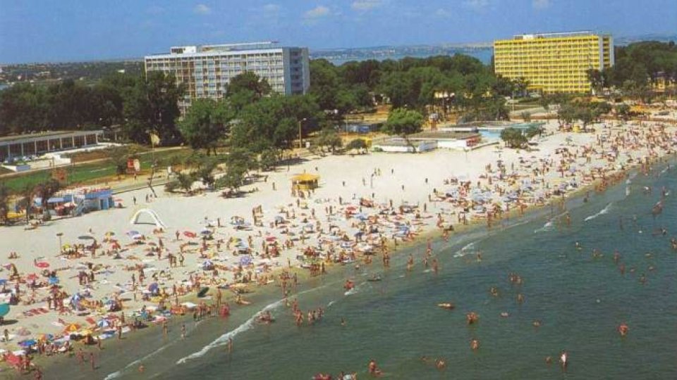 Peste 40.000 de turişti petrec minivacanţa de Rusalii pe litoral