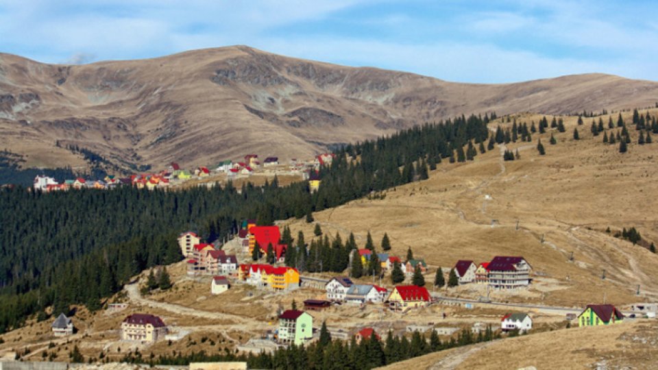 Transalpina, cea mai înaltă şosea din ţară, este deschisă circulaţiei