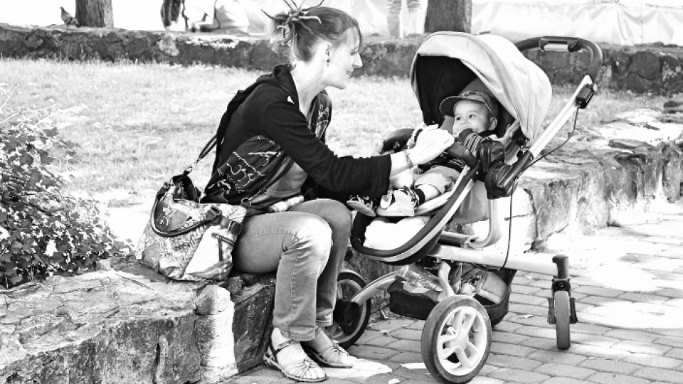 "Proceduri mai simple" de acordare a indemnizaţiei de creştere a copilului