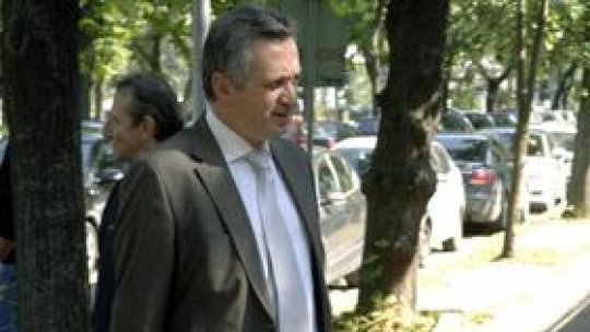 Fostul ministru al Transporturilor Relu Fenechiu este urmărit penal