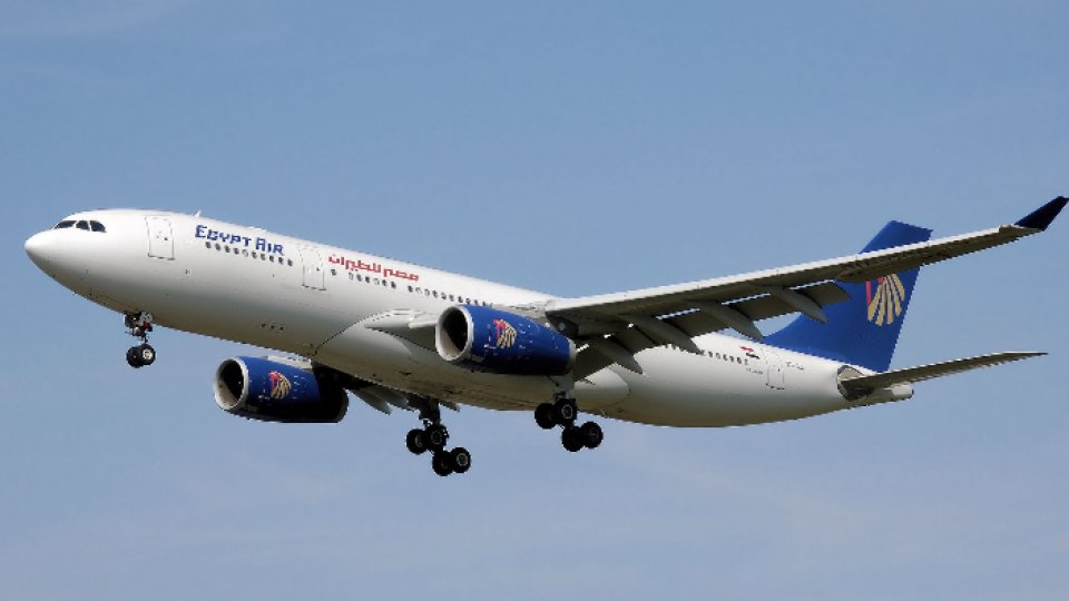 La bordul avionului EgyptAir s-a produs fum înaintea prăbuşirii