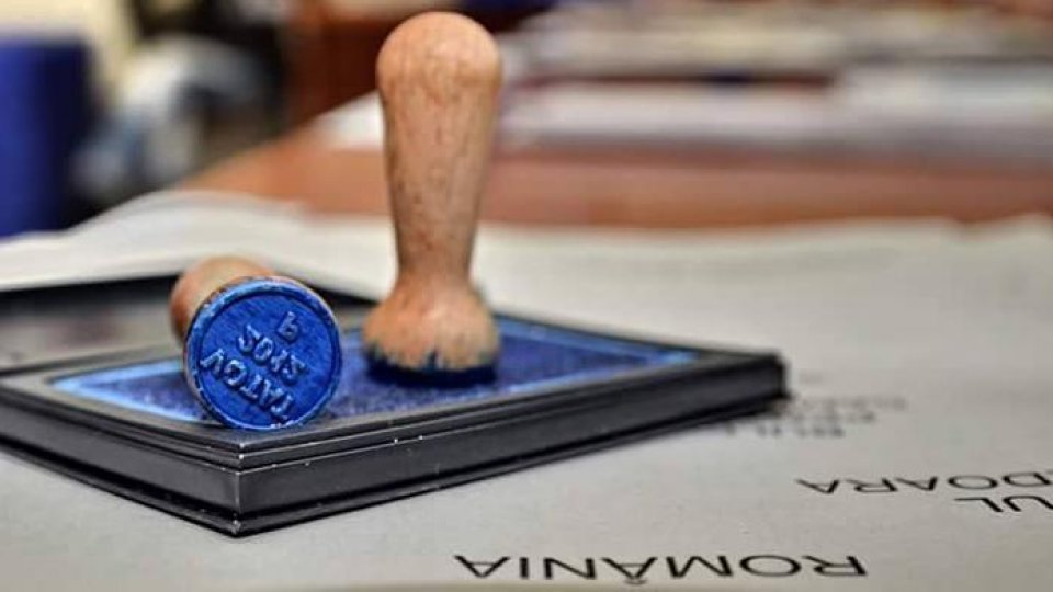 Prezenţa la vot, până la ora 15.00, este de 27, 95 la sută