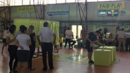 "Cu aprox. 50% mai puţine incidente electorale" faţă de alegerile din 2012