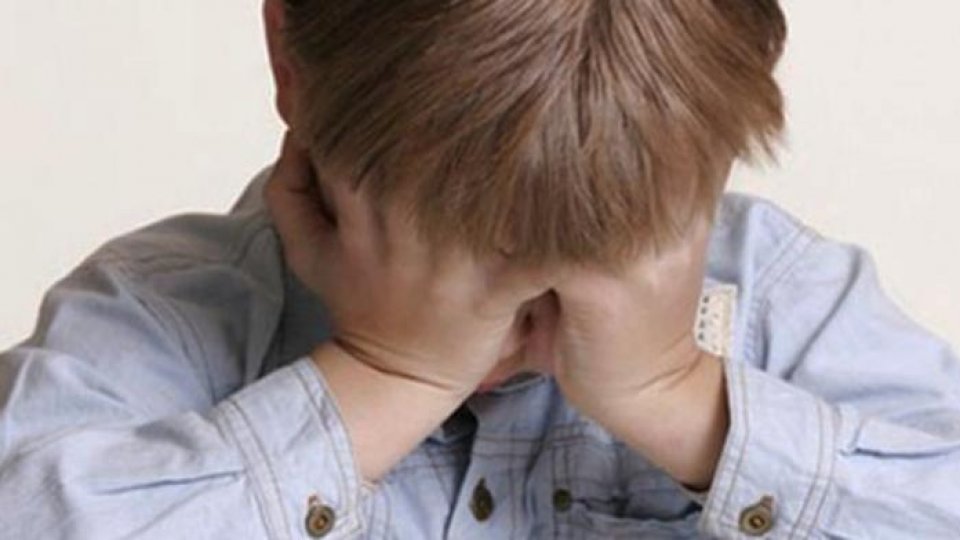 Exodul românilor care caută de muncă afară creează fenomene negative