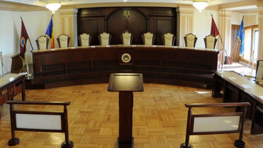 Valer Dorneanu "va asigura sefia interimară a Curţii Constitutionale"