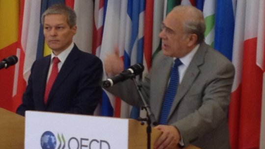 Întâlnire a premierului Dacian Cioloş cu secretarul general al OCDE