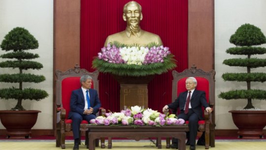 Hanoi/Premierul Cioloş, întâlnire cu Asociaţia de Prietenie Vietnam-România