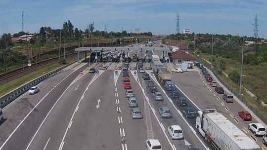 Trafic rutier oprit pe A1 și aglomerație pe A2