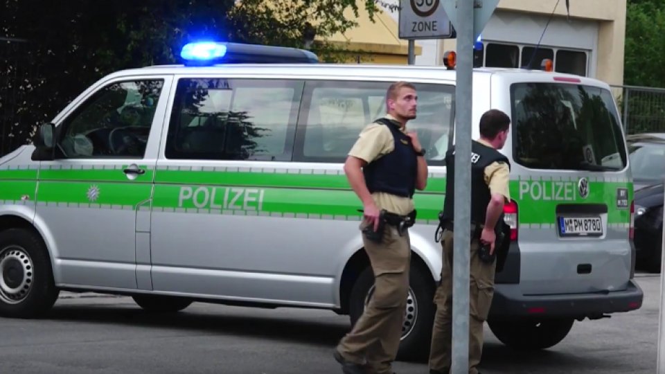 Poliţia din Munchen aşteaptă fotografii şi filme cu atacul de aseară