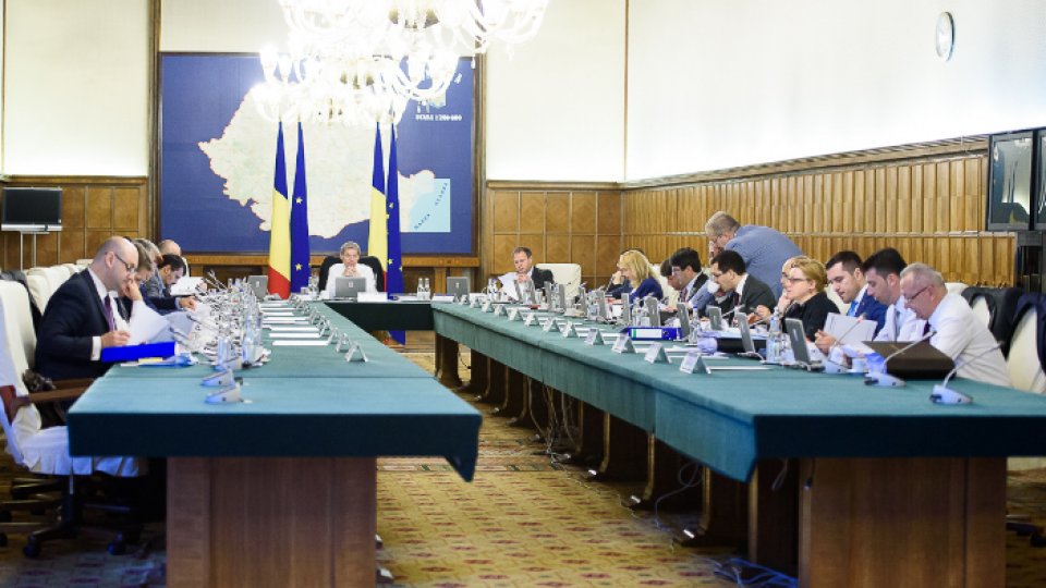 Rectificare bugetară pozitivă, în pregătire la Ministerul Finanţelor