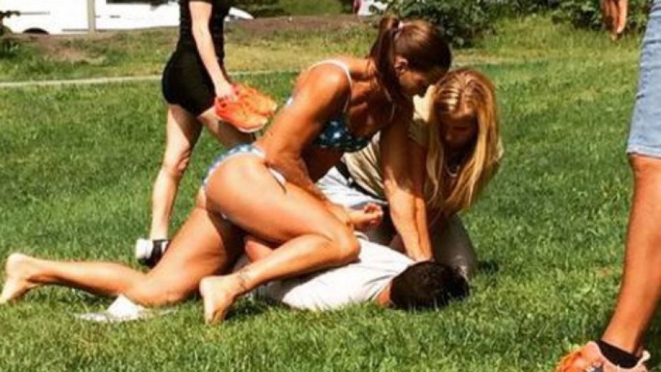 Polițistă suedeză: Aș fi intervenit şi dacă eram în pielea goală