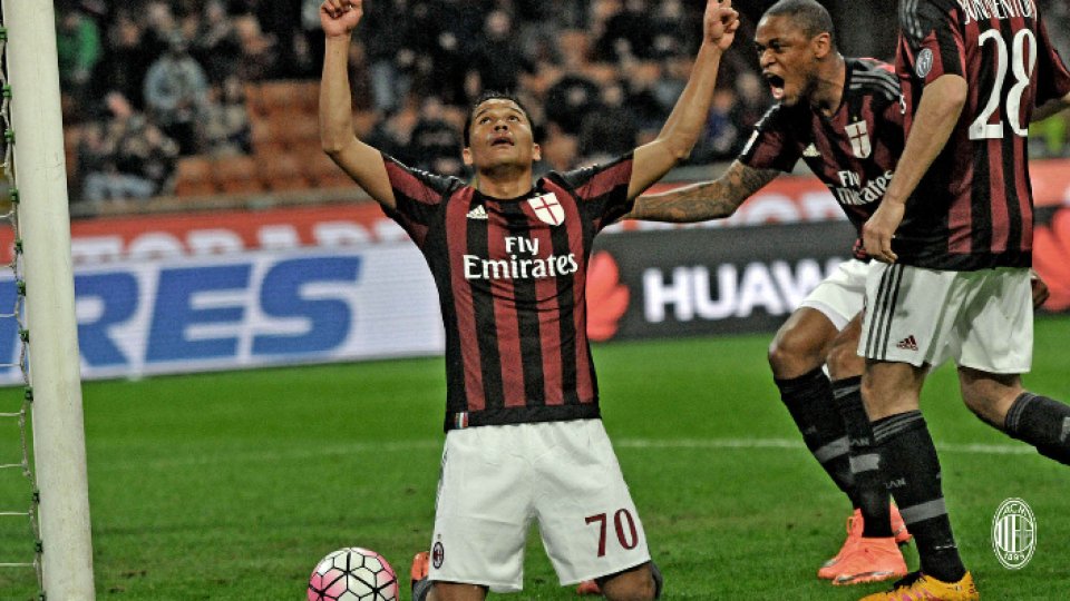 Chinezii au cumpărat AC Milan de la Berlusconi