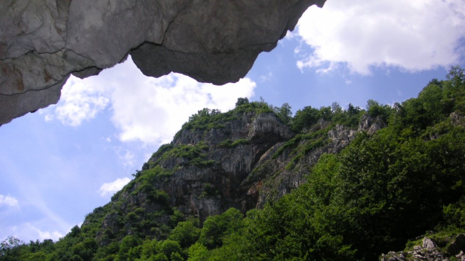 Copil născut pe munte, cu ajutorul ISU