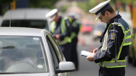 Vitezomani prinși pe A2 cu un radar pus pe o autospecială neinscripţionată