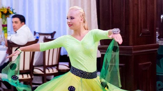 Tineri din România: eleva de liceu pasionată de dans sportiv