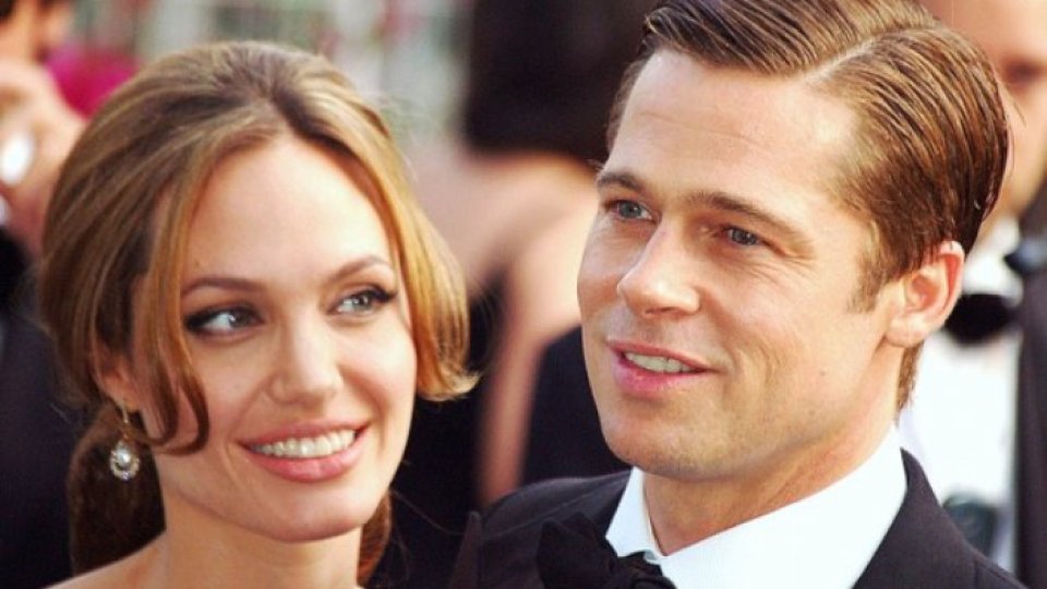 Angelina Jolie şi Brad Pitt "vor divorţa"