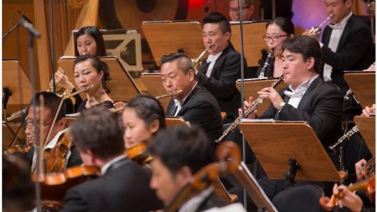 RadiRo a început cu o premieră: prezenţa unei orchestre simfonice din China