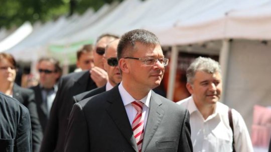Șeful SIE, Mihai Răzvan Ungureanu, a demisionat